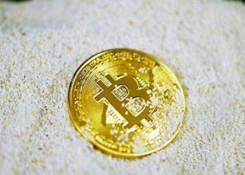 Crypto Market Update: Strait of Hormuz Fears Rattle Crypto Markets