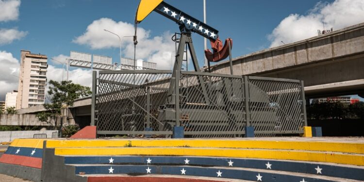 U.S. oil giant Chevron confirms it will expand operations in Venezuela